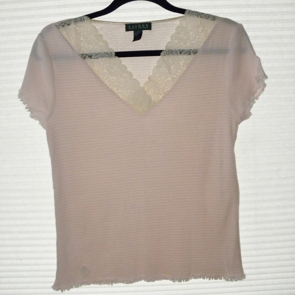 🎈3 for $10 Lauren Ralph top with lace-ruffled edge details. Pink/white size M